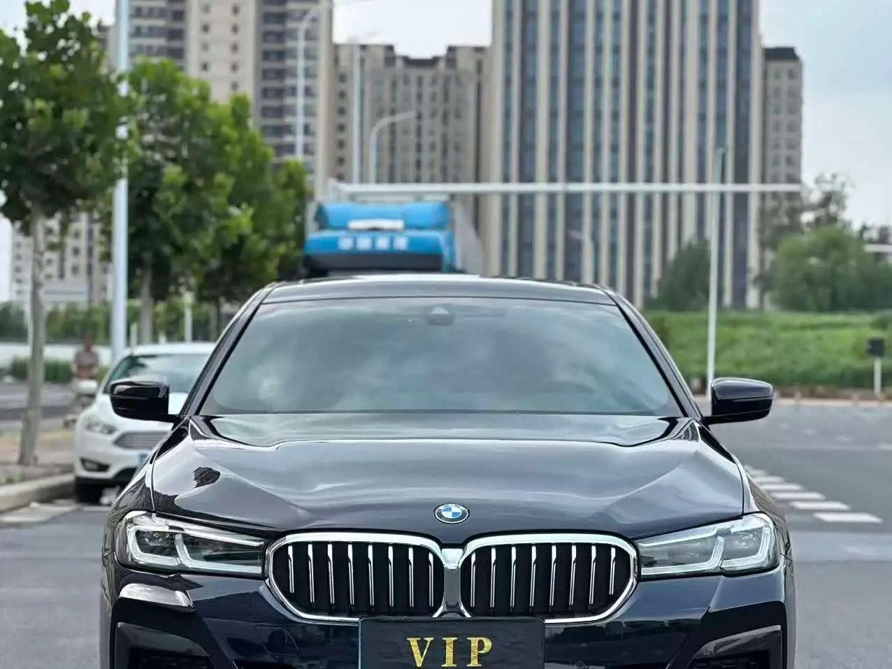 BMW 5 Series 2021 — Photo 2/16