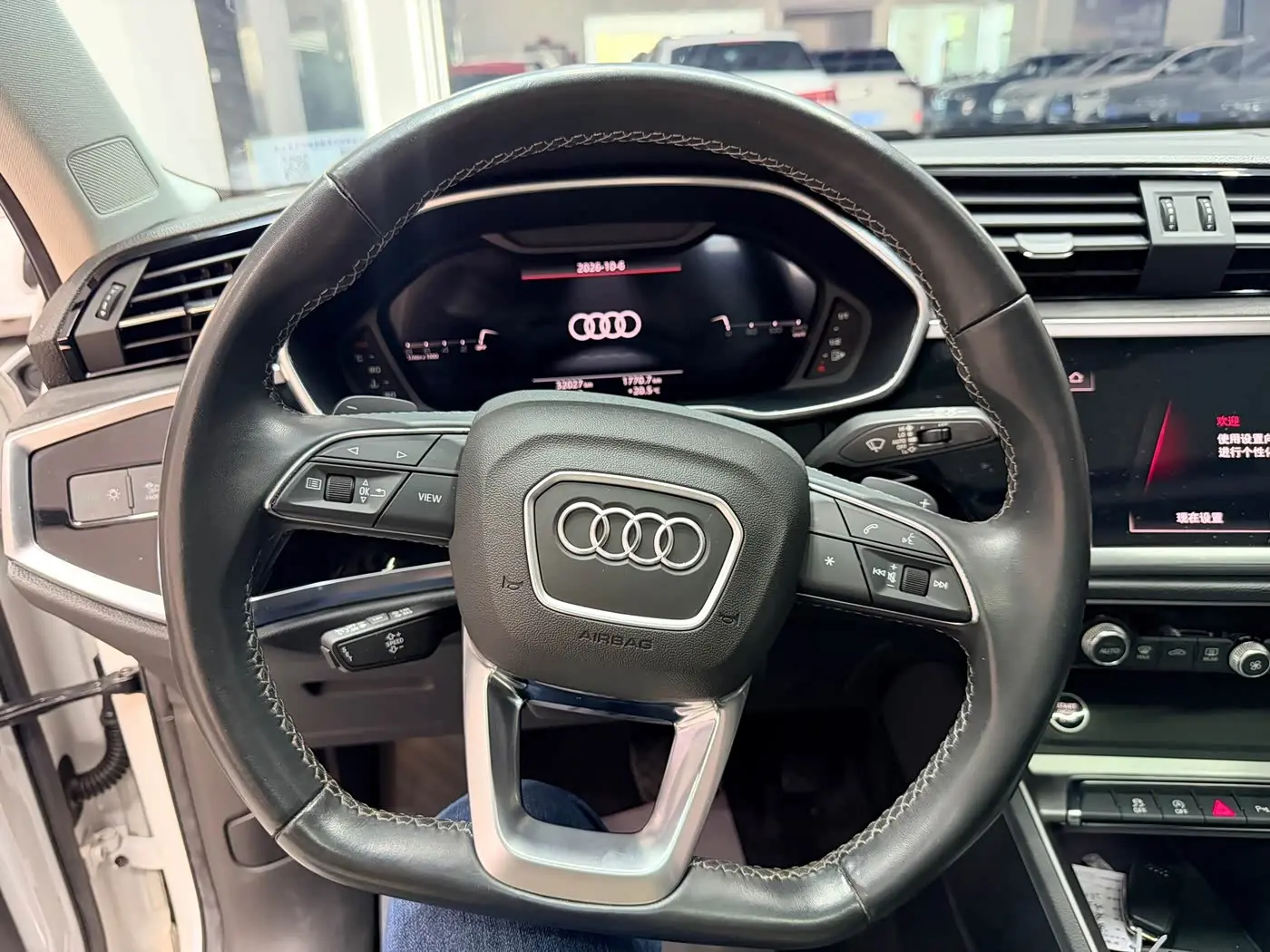 Audi Q3 2022 — Photo 16/20