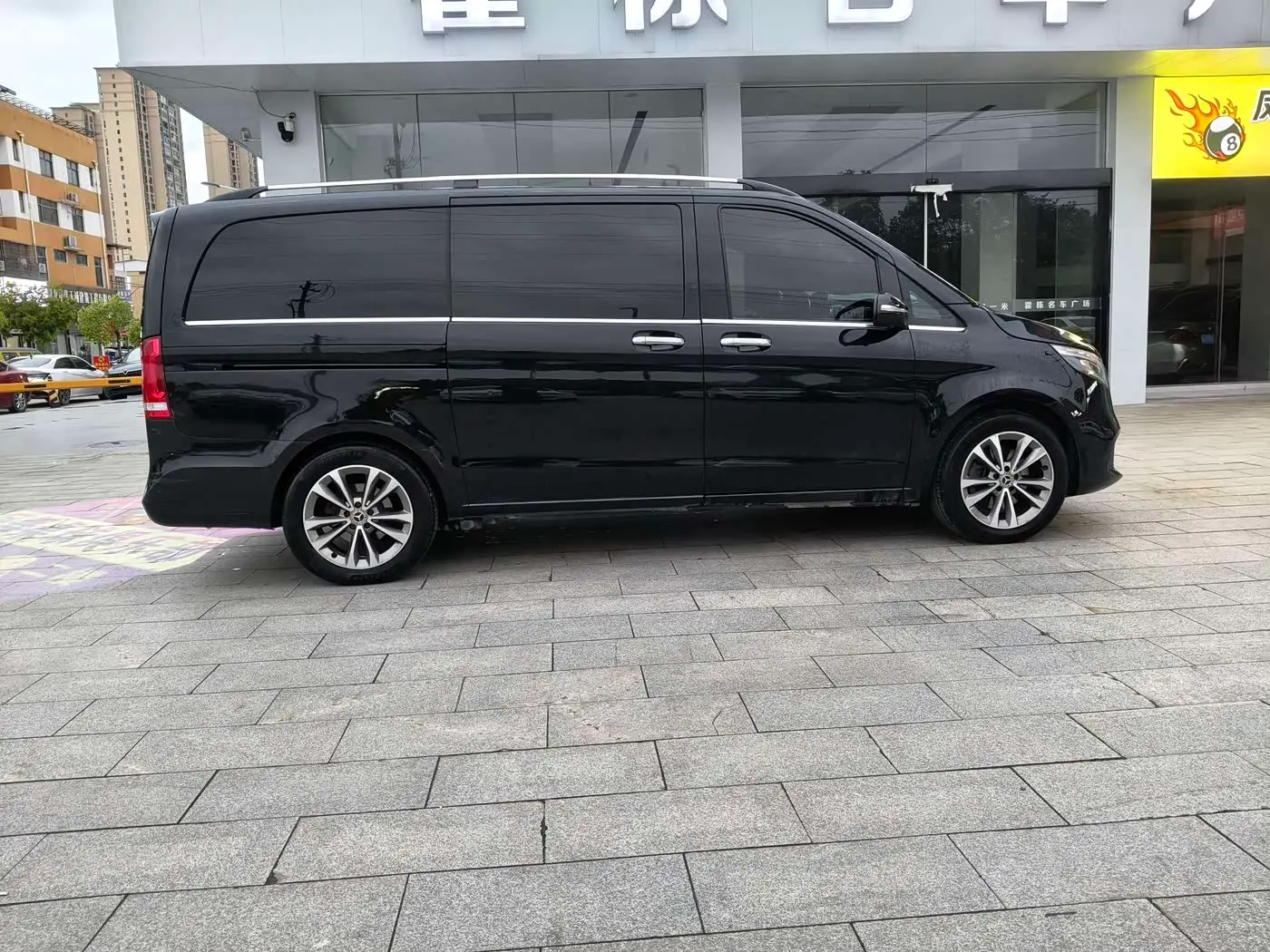 Mercedes-Benz V-Class 2022 — Şəkil 4/15