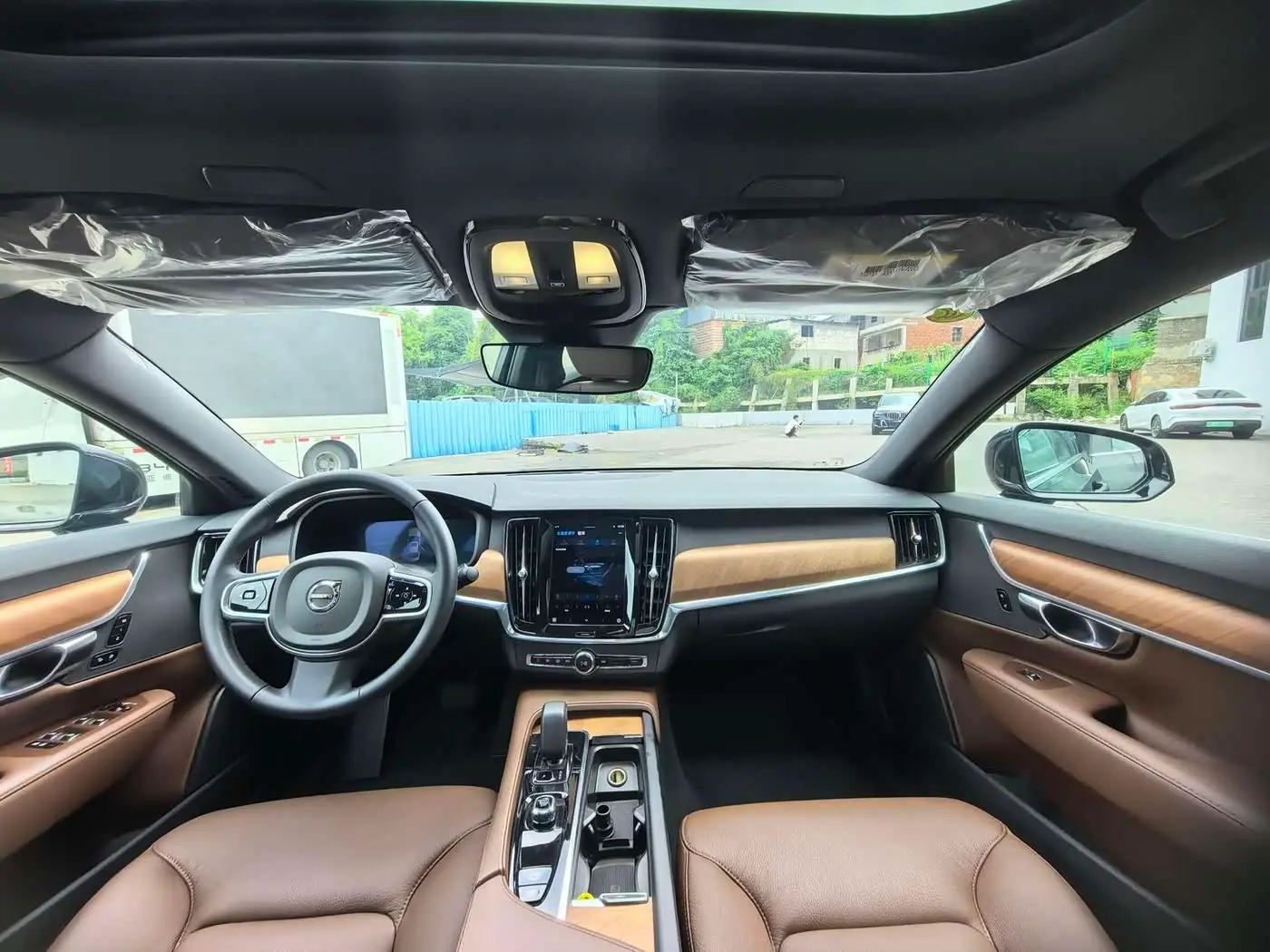 Volvo S90 2025 — Photo 9/12