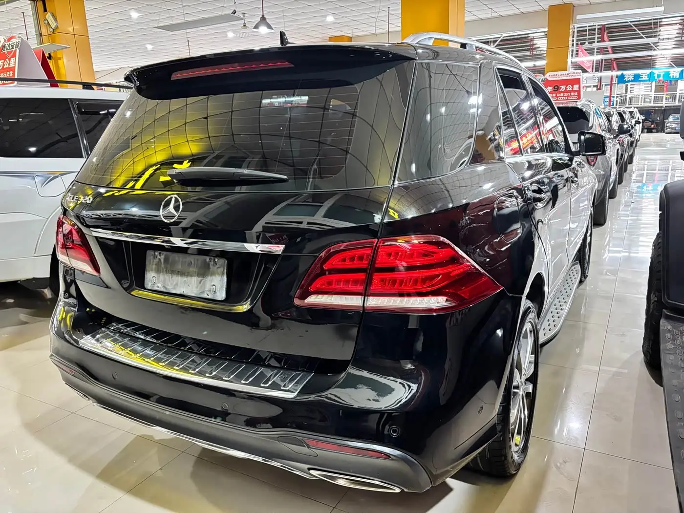Mercedes-Benz GLE 2017 — Photo 14/14