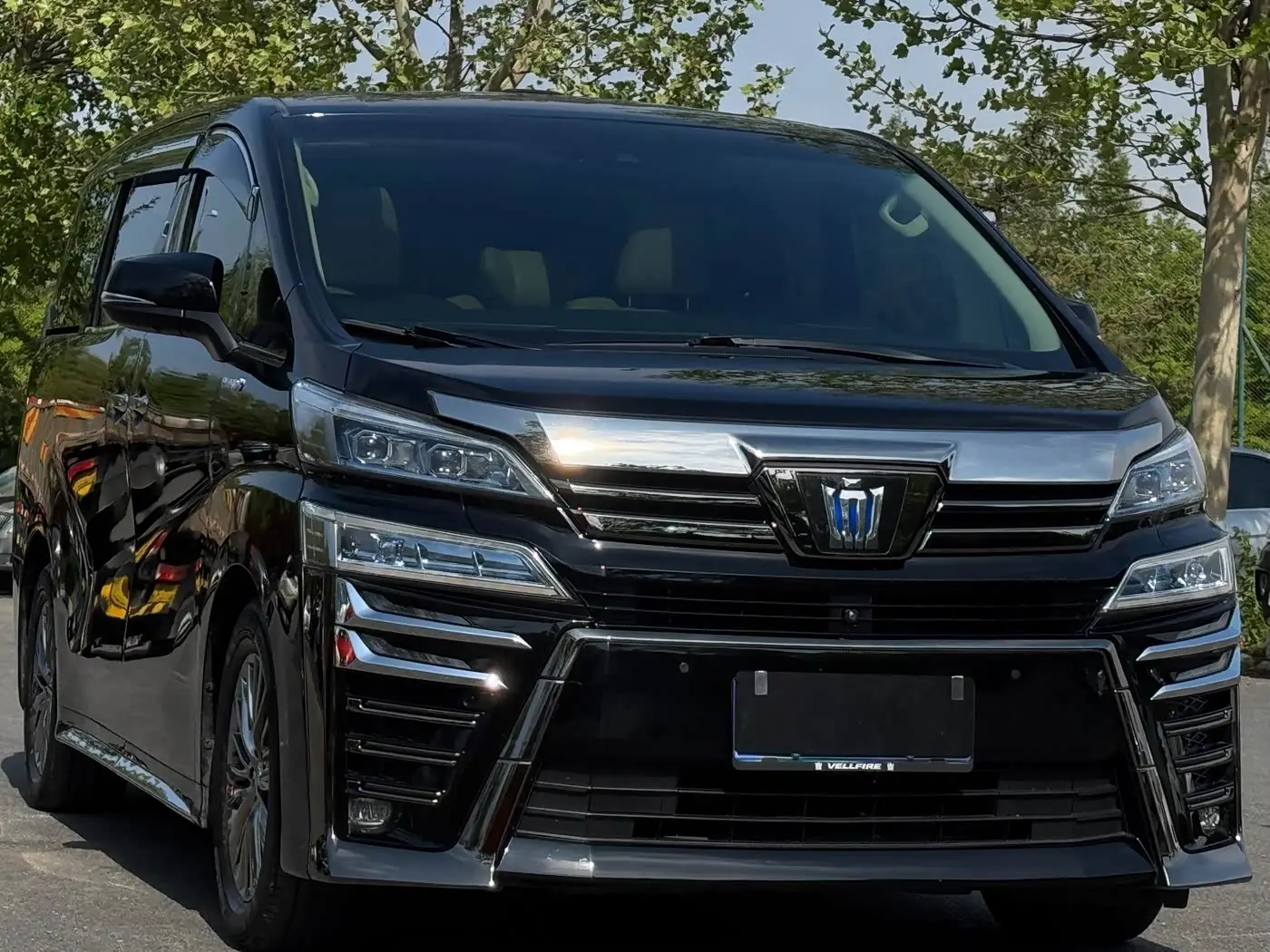 Toyota Vellfire 2021 — Photo 3/16