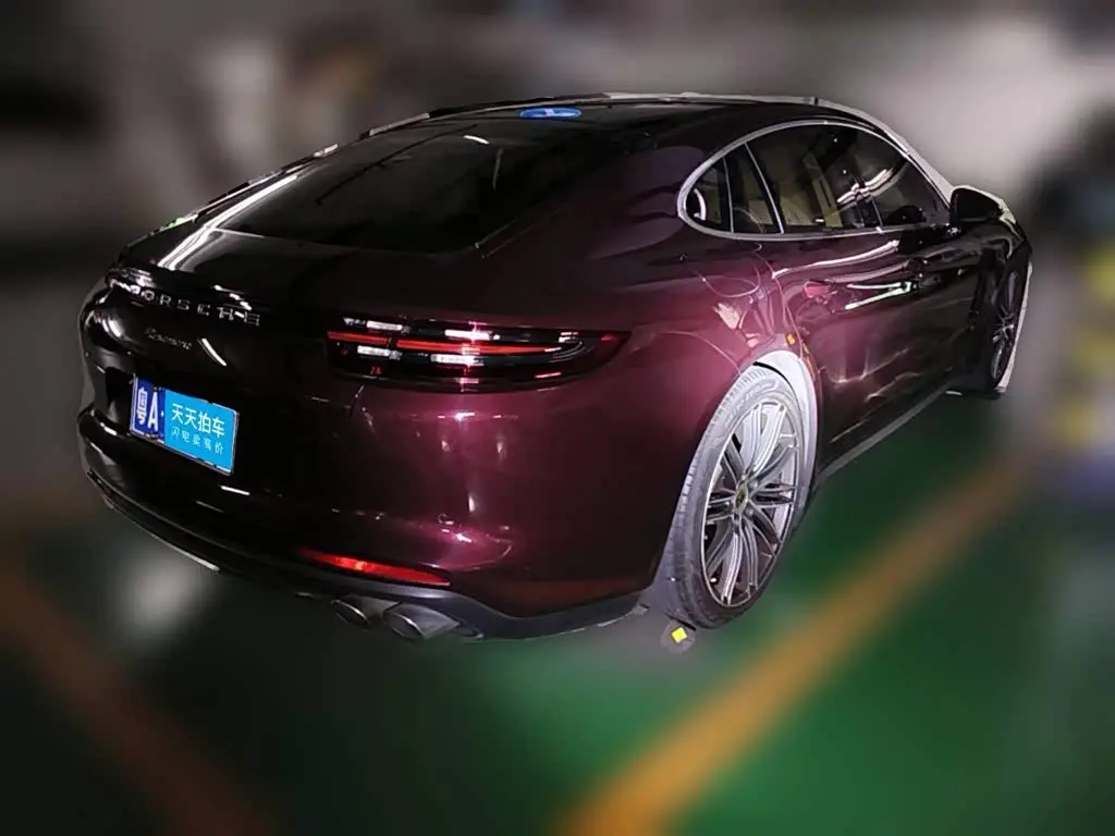 Porsche Panamera 2018 — Photo 2/13
