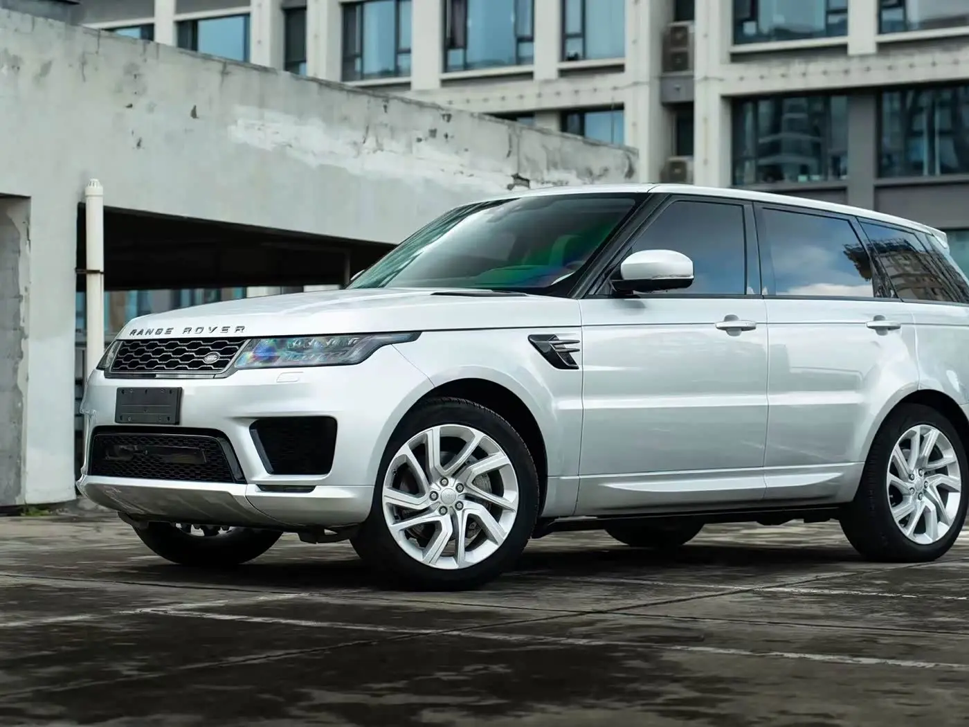 Land Rover Range Rover Sport 2020 — Şəkil 2/9