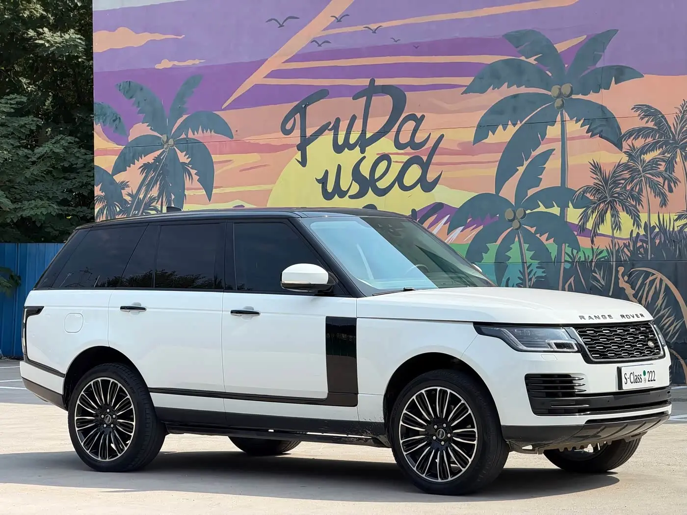 Land Rover Range Rover 2020 — Photo 3/16