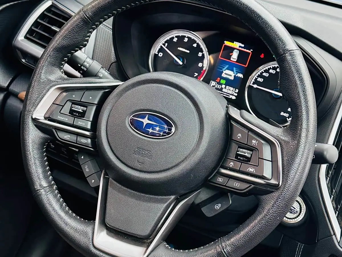 Subaru Forester 2019 — Şəkil 17/20
