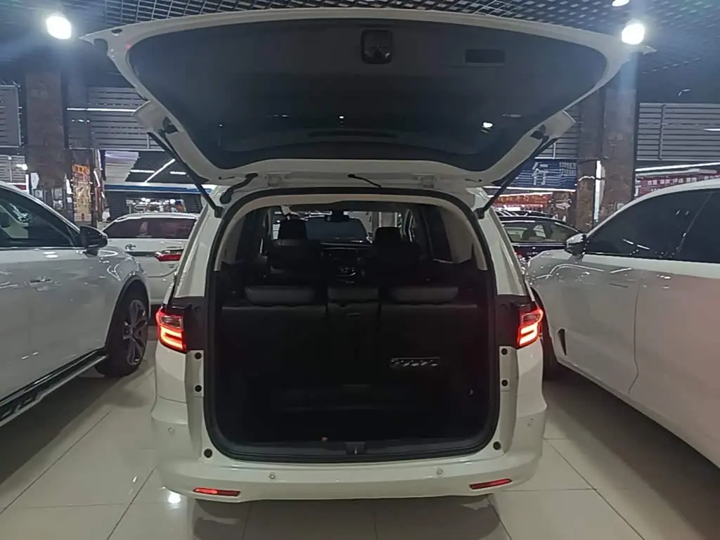 Honda Odyssey 2018 — Şəkil 19/20