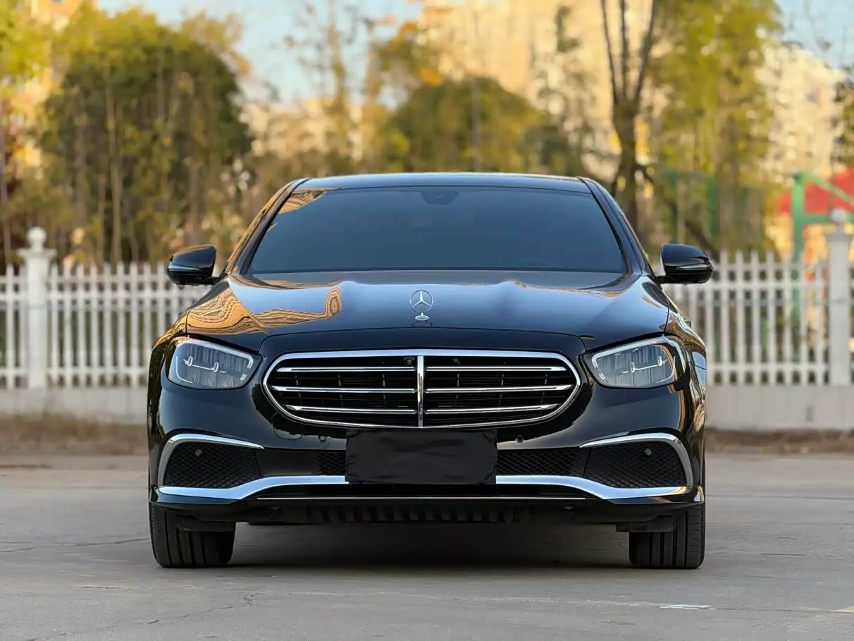 Mercedes-Benz E-Class 2023 — Şəkil 1/15