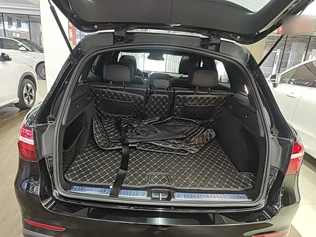 Mercedes-Benz GLC 2017 — Фото 19/20