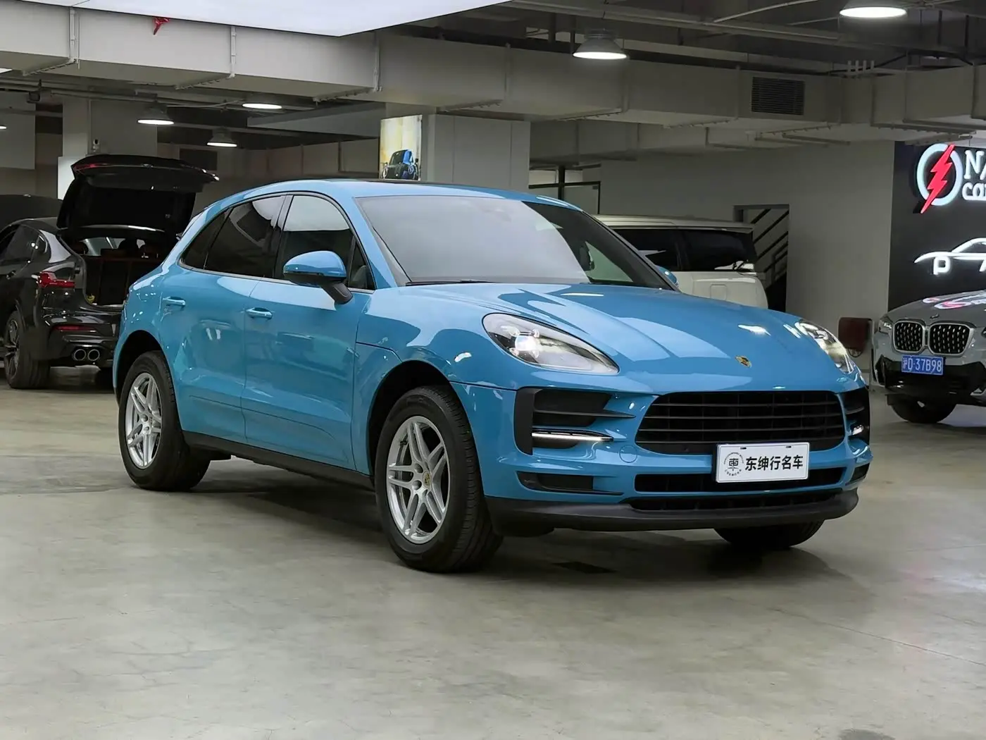 Porsche Macan 2021 — Фото 3/20