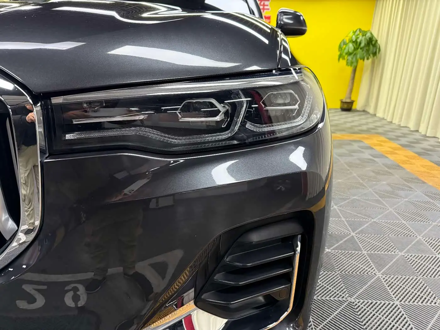 BMW X7 2020 — Photo 6/20