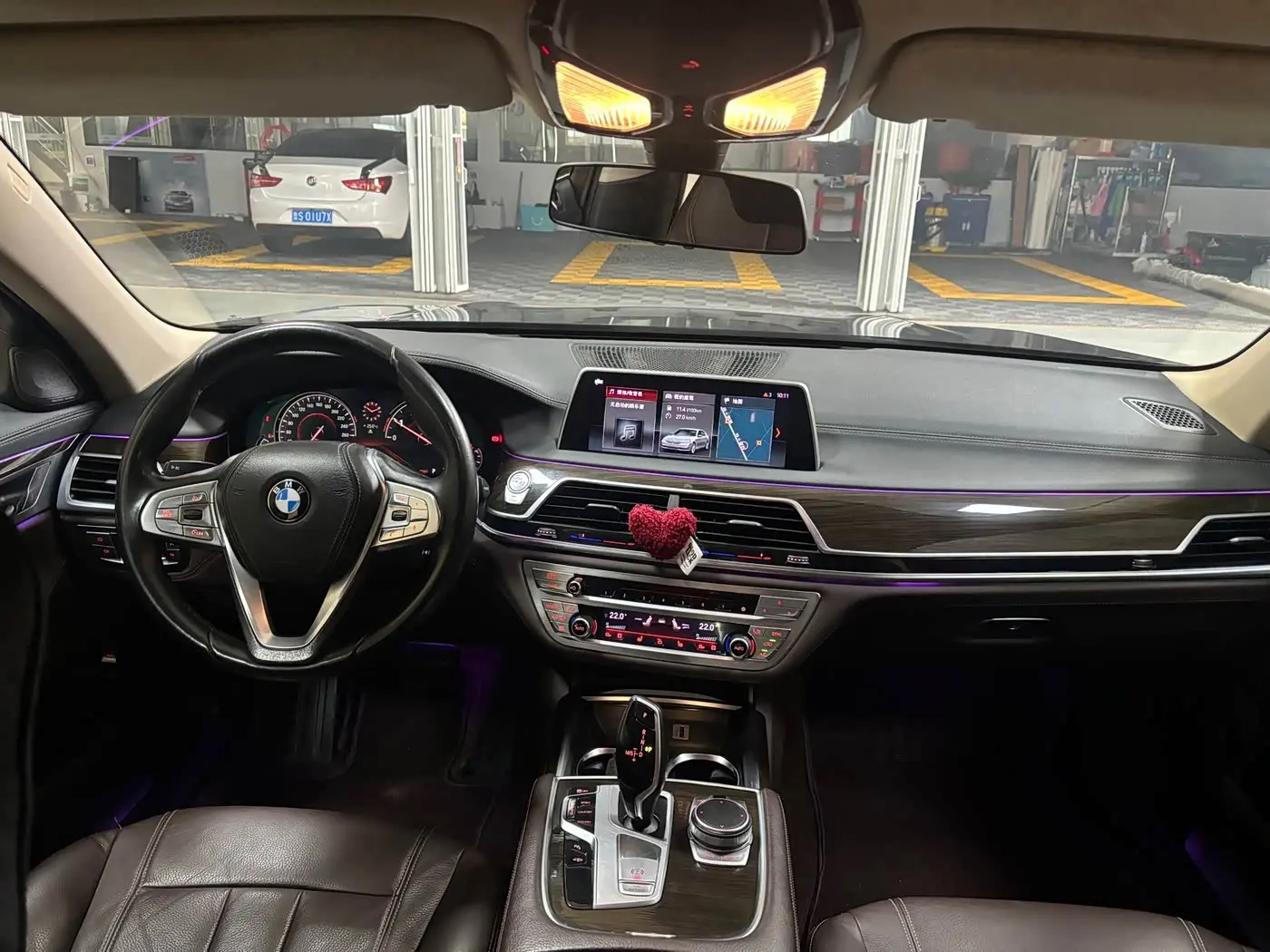 BMW 7 Series 2016 — Photo 5/16