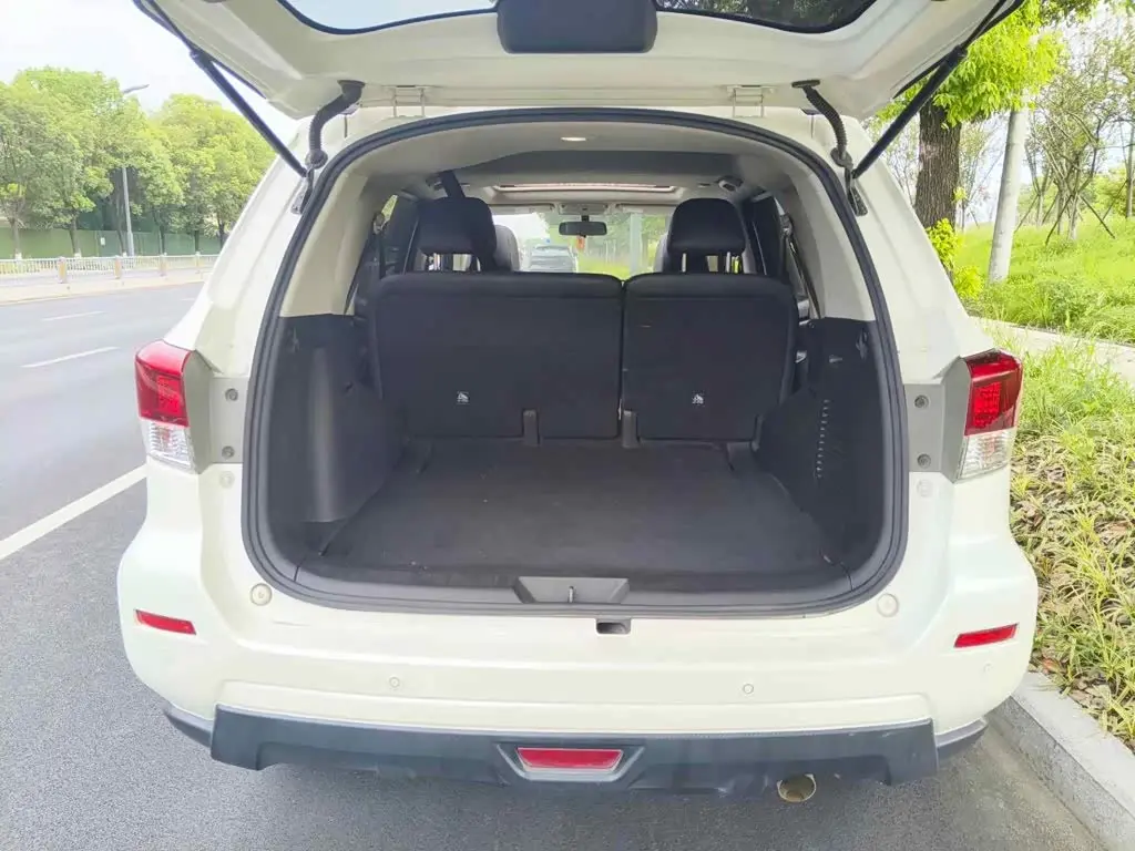 Nissan Terra 2021 — Photo 5/13