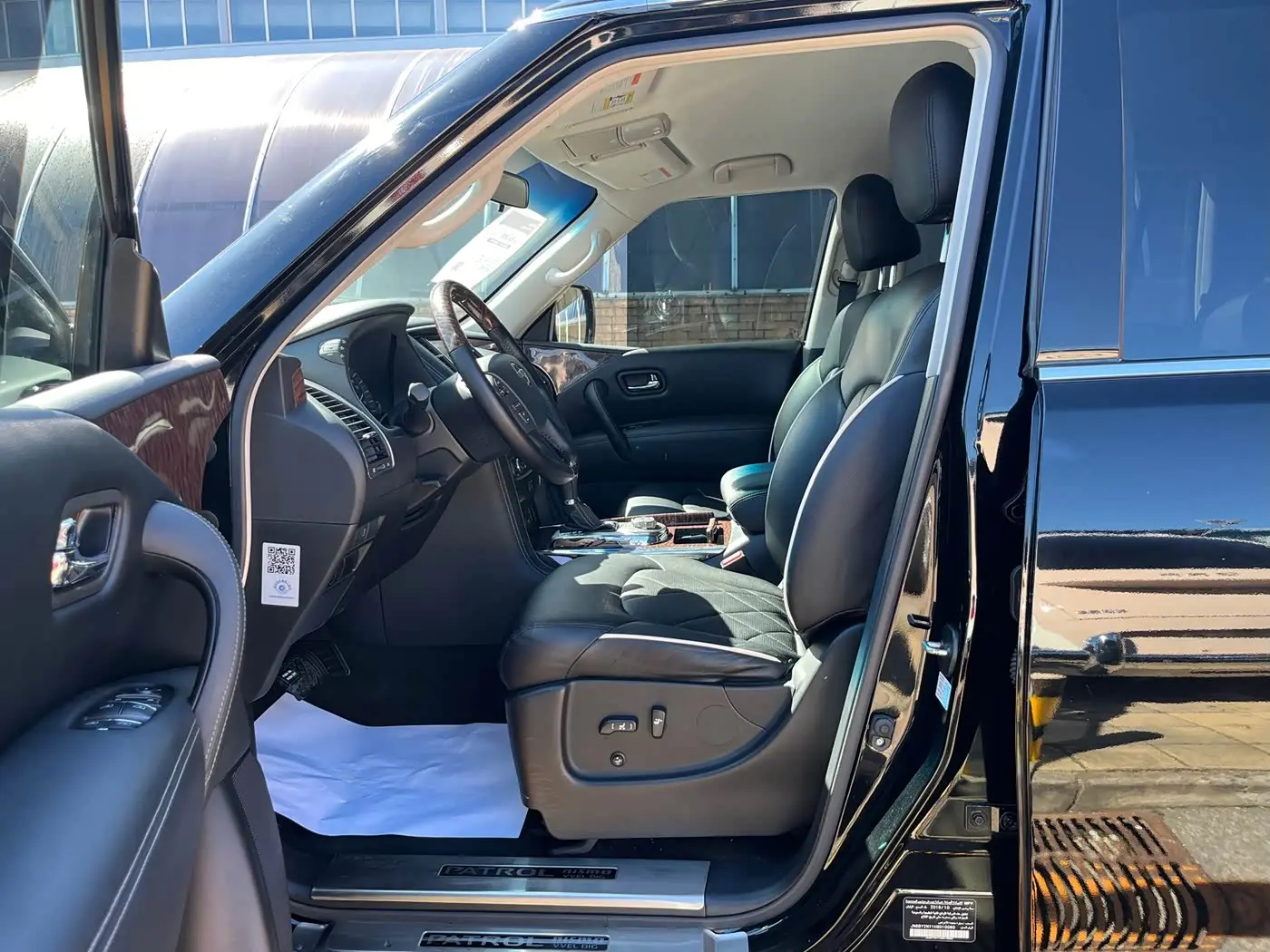Nissan Patrol 2017 — Photo 7/20