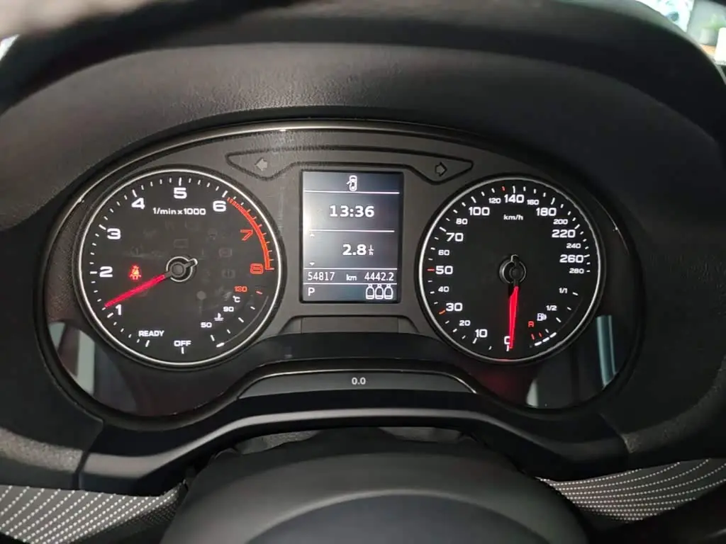 Audi Q2L 2020 — Photo 12/20