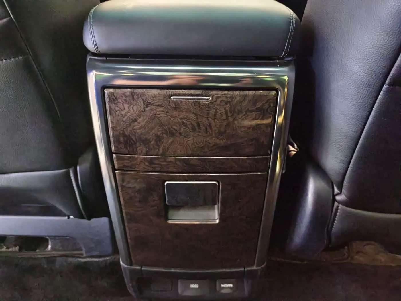 Toyota Alphard 2019 — Şəkil 15/20