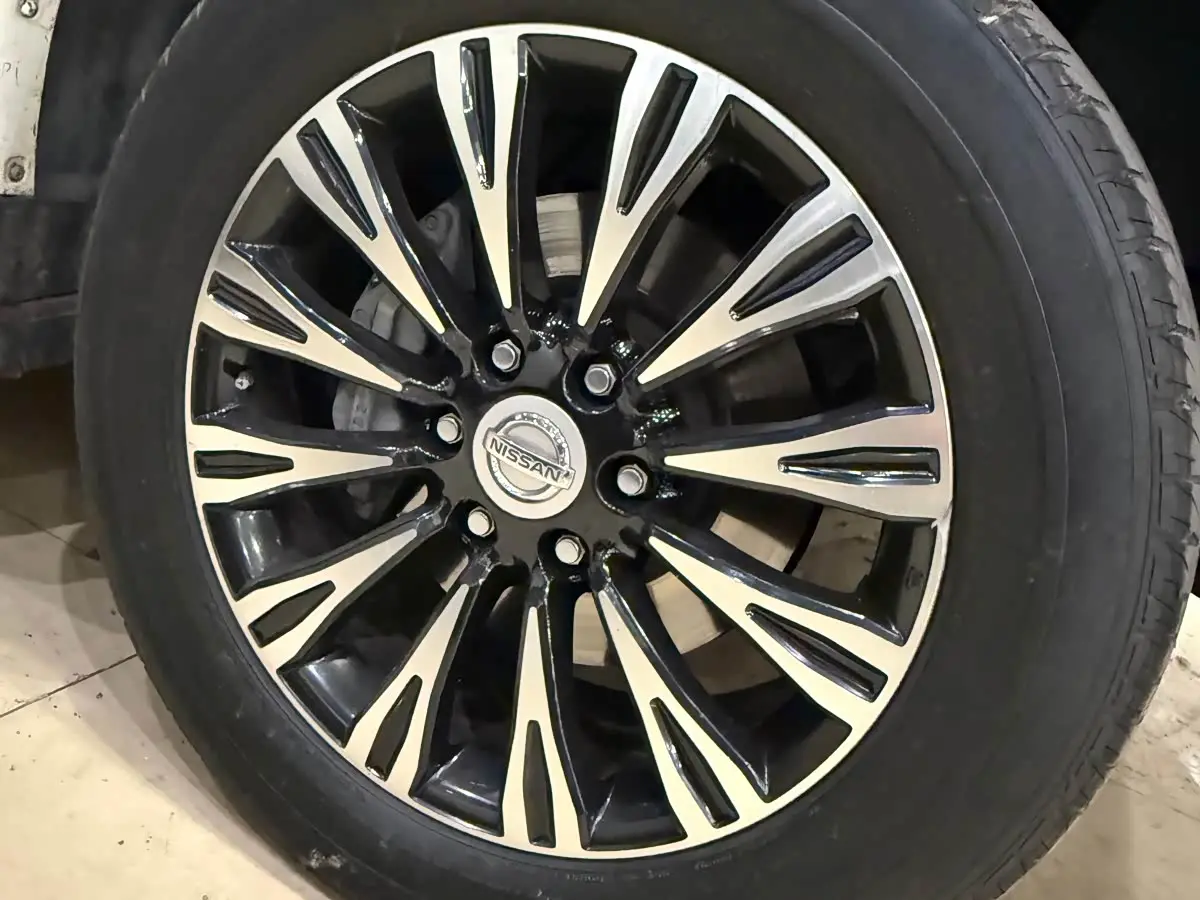 Nissan Patrol 2017 — Şəkil 19/20