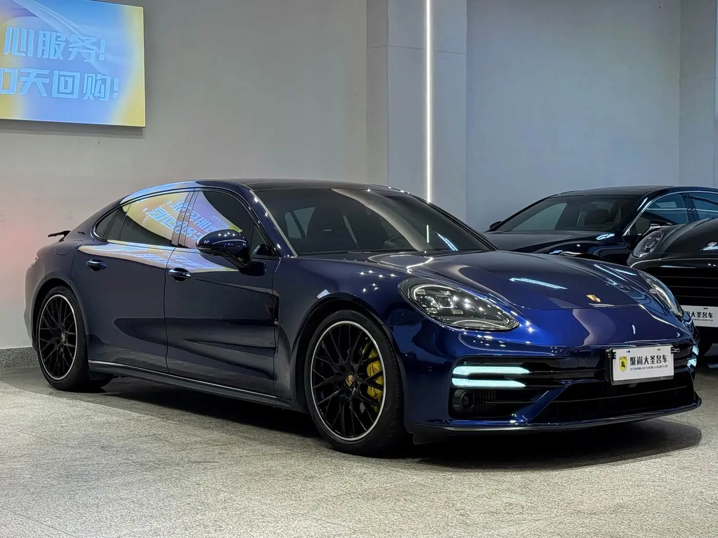 Porsche Panamera 2020 — Фото 3/9