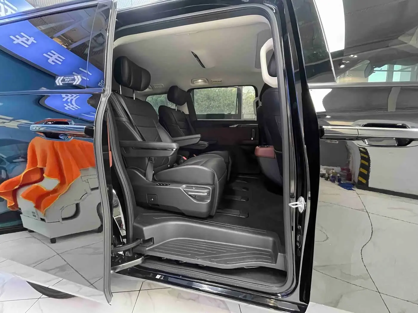 GAC Trumpchi Trumpchi E8 NEV 2025 — Şəkil 15/15