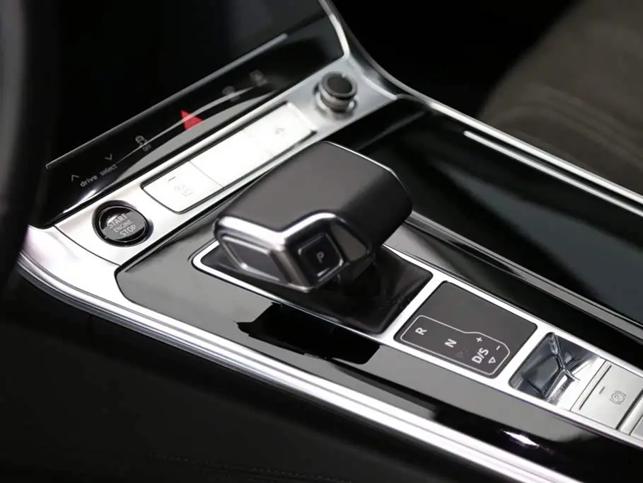 Audi A6 2022 — Фото 14/20