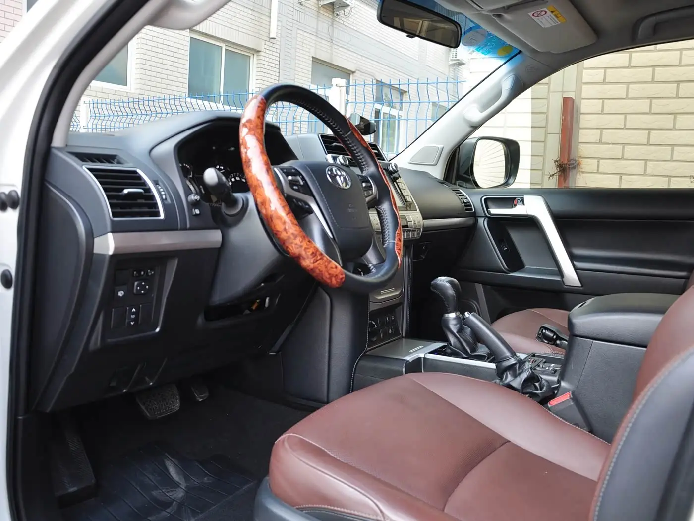 Toyota Prado 2019 — Фото 6/18