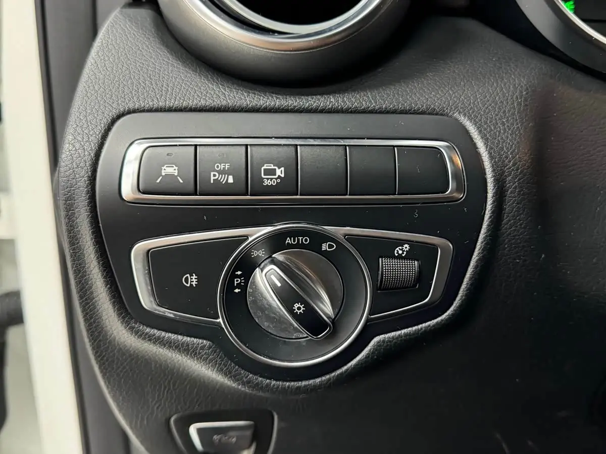 Mercedes-Benz GLC Coupe 2017 — Фото 15/20