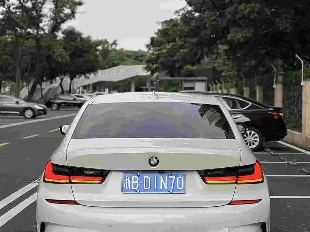 BMW 3 Series 2020 — Фото 4/8