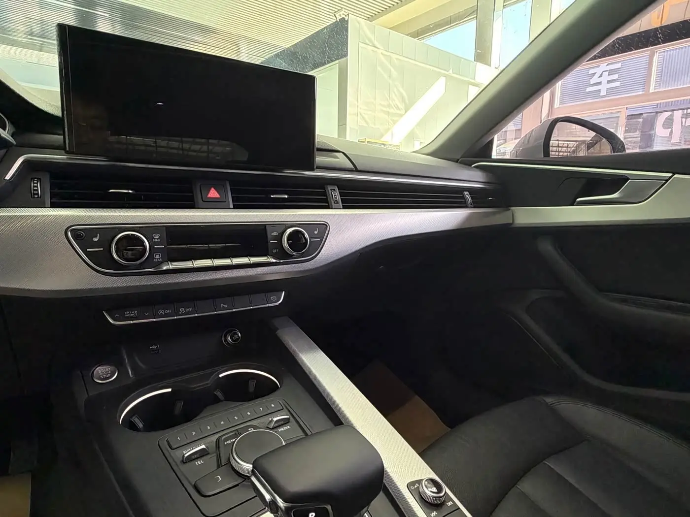 Audi A5 2018 — Фото 12/16