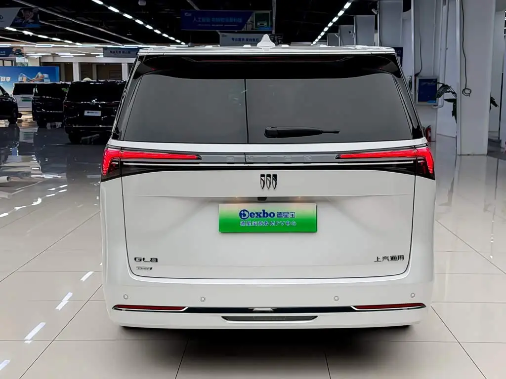 Buick GL8 New Energy 2025 — Photo 13/17