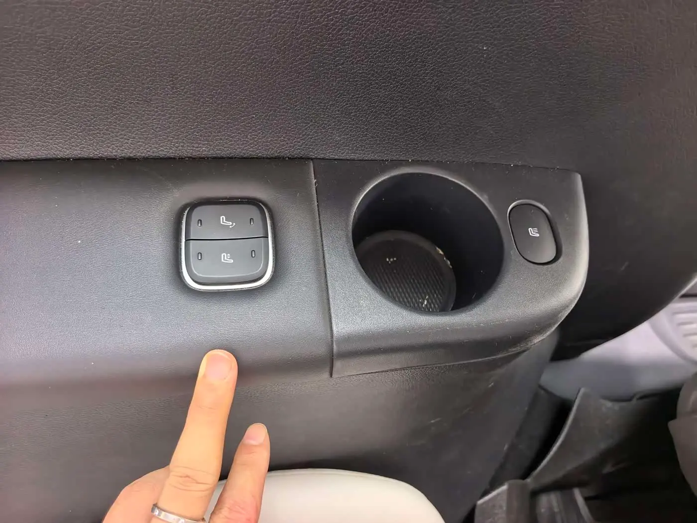 Voyah Auto Voyah Dreamer 2024 — Şəkil 14/20