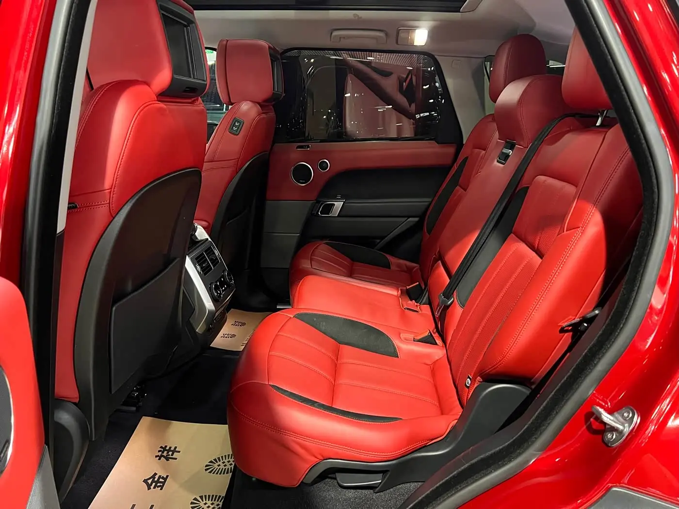 Land Rover Range Rover Sport 2018 — Photo 14/20