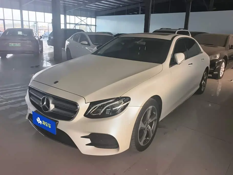 Mercedes-Benz E-Class 2018 — Фото 1/16