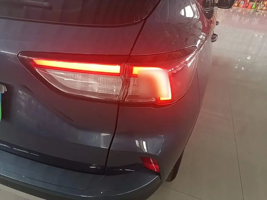 Ford Escape 2024 — Şəkil 8/20