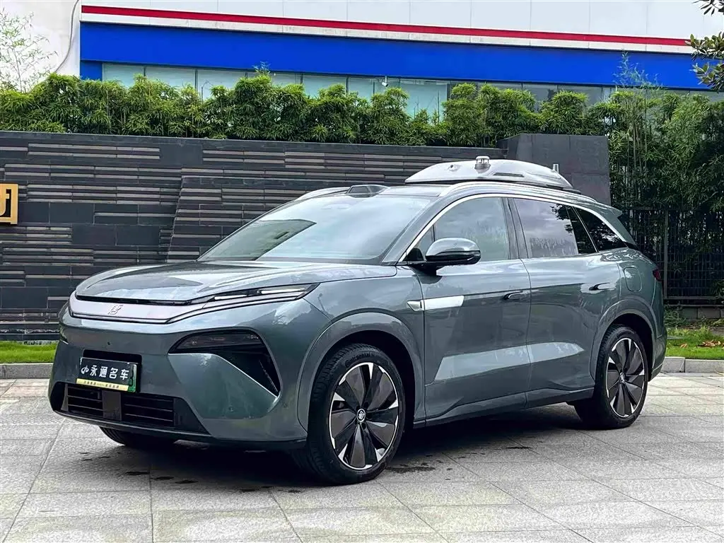 BYD Tang L 2025 — Photo 1/15