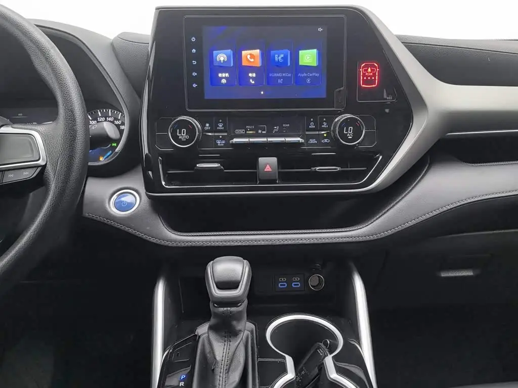 Toyota Highlander 2022 — Şəkil 12/20