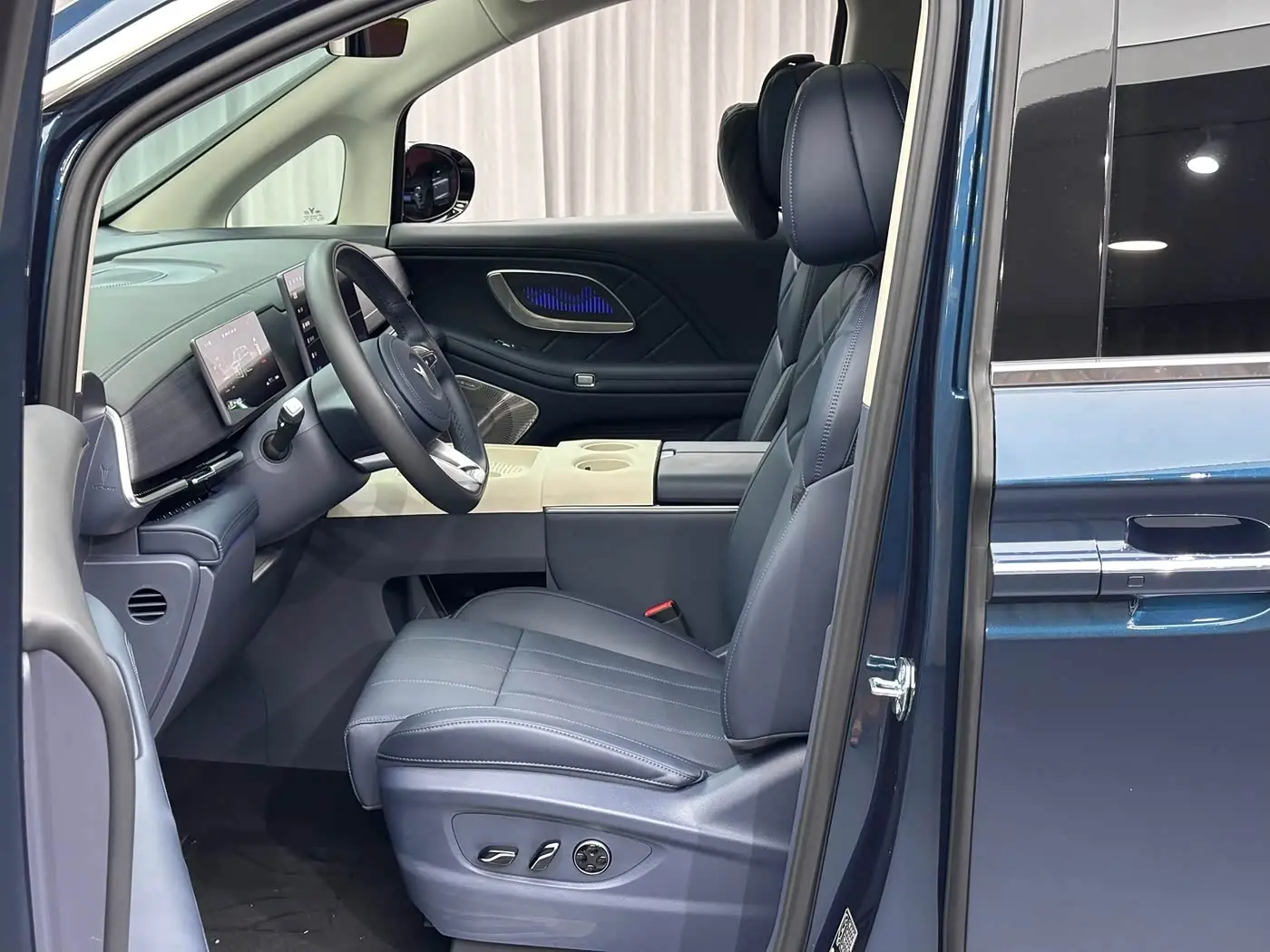 Voyah Auto Voyah Dreamer 2025 — Şəkil 9/20