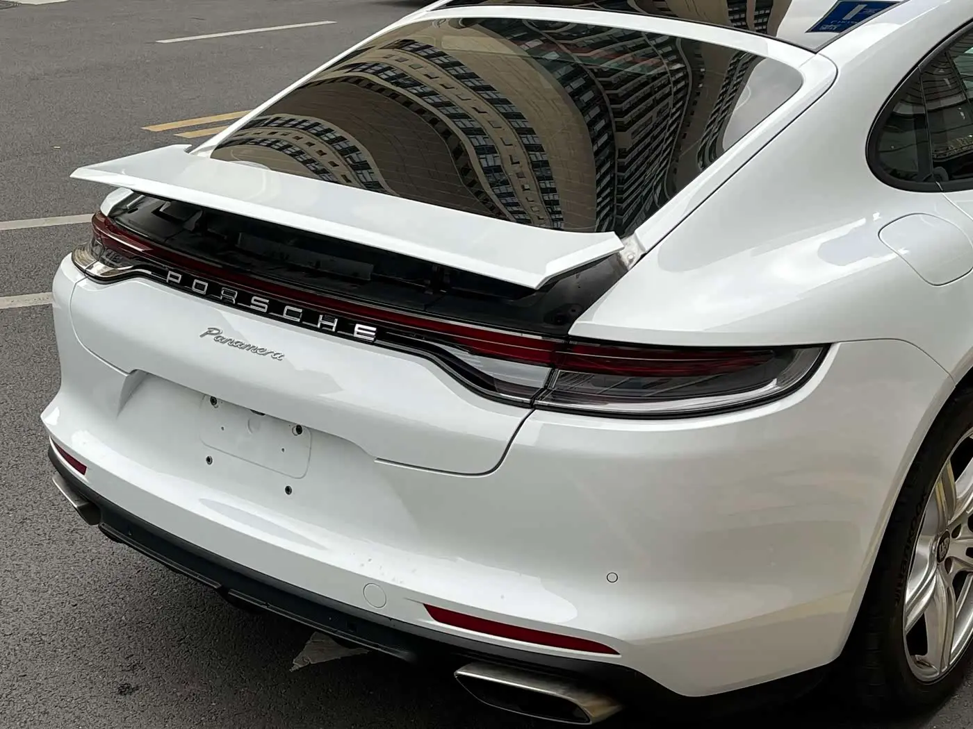 Porsche Panamera 2023 — Photo 7/20