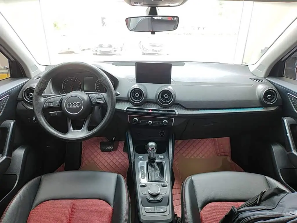 Audi Q2L 2021 — Фото 10/20