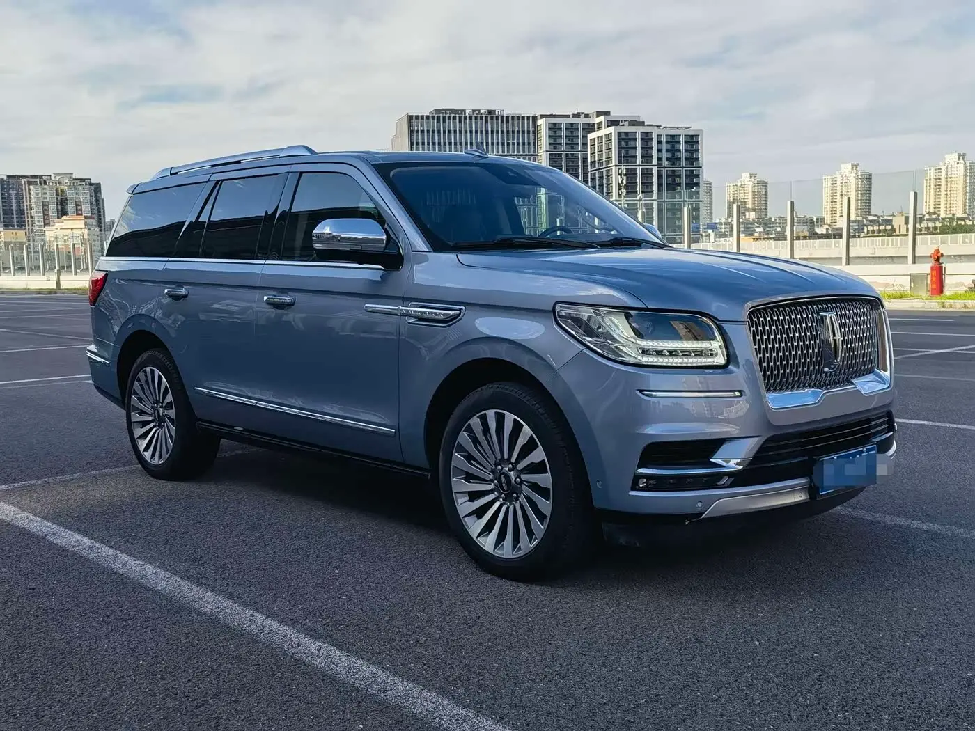 Lincoln Navigator 2019 — Фото 3/20
