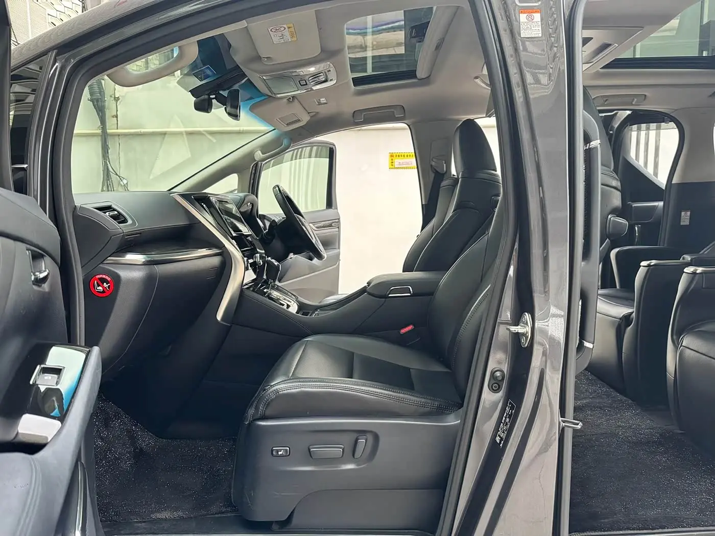 Toyota Alphard 2015 — Şəkil 10/20
