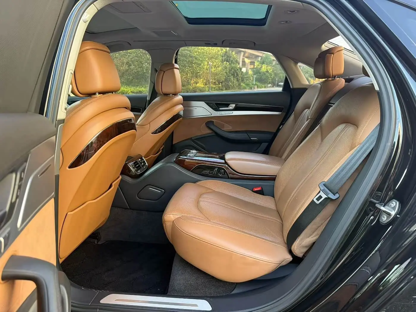 Audi A8 2015 — Photo 9/9