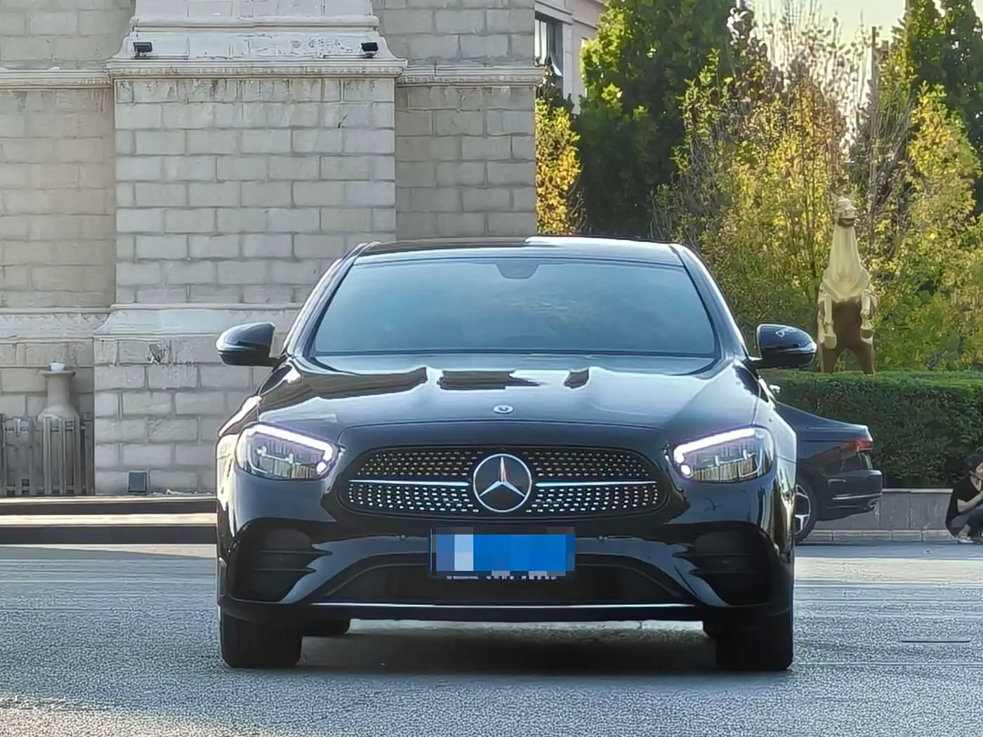 Mercedes-Benz E-Class 2023 — Фото 2/17