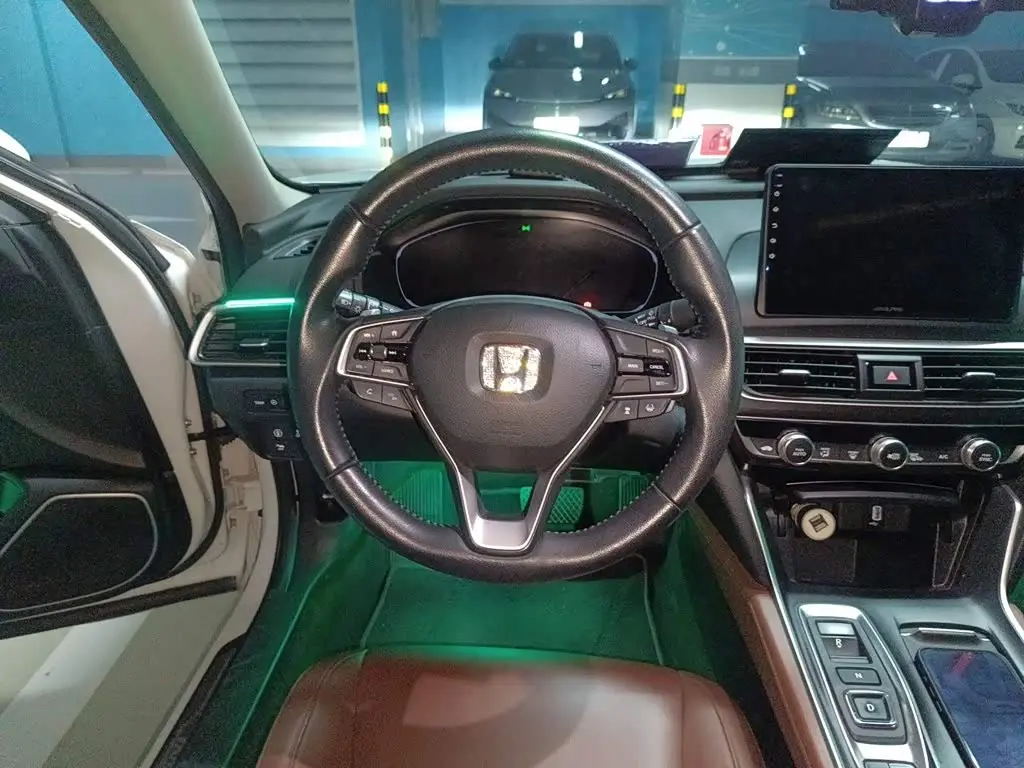 Honda Inspire 2021 — Фото 6/20