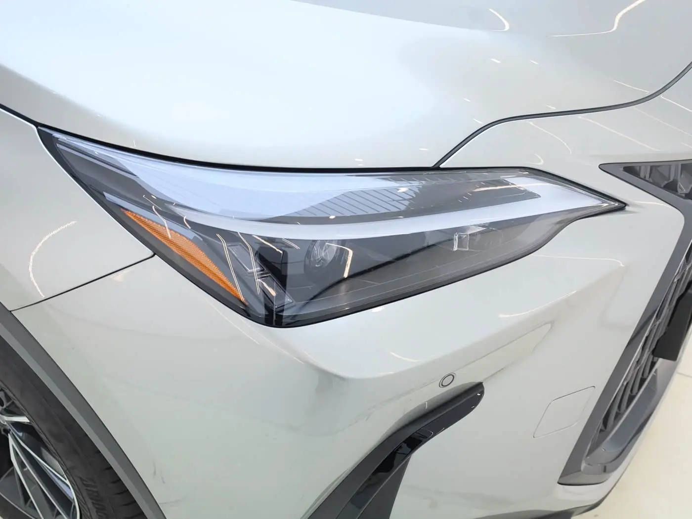 Lexus NX 2023 — Фото 12/20