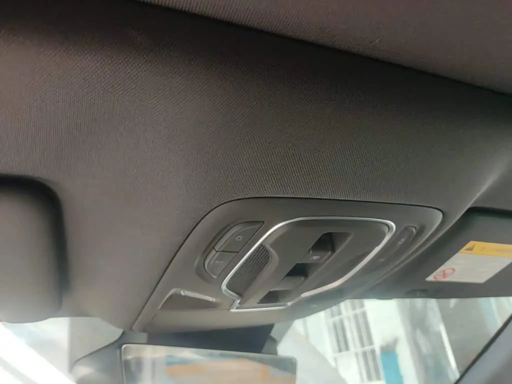 Roewe M7 DMH 2025 — Фото 18/20