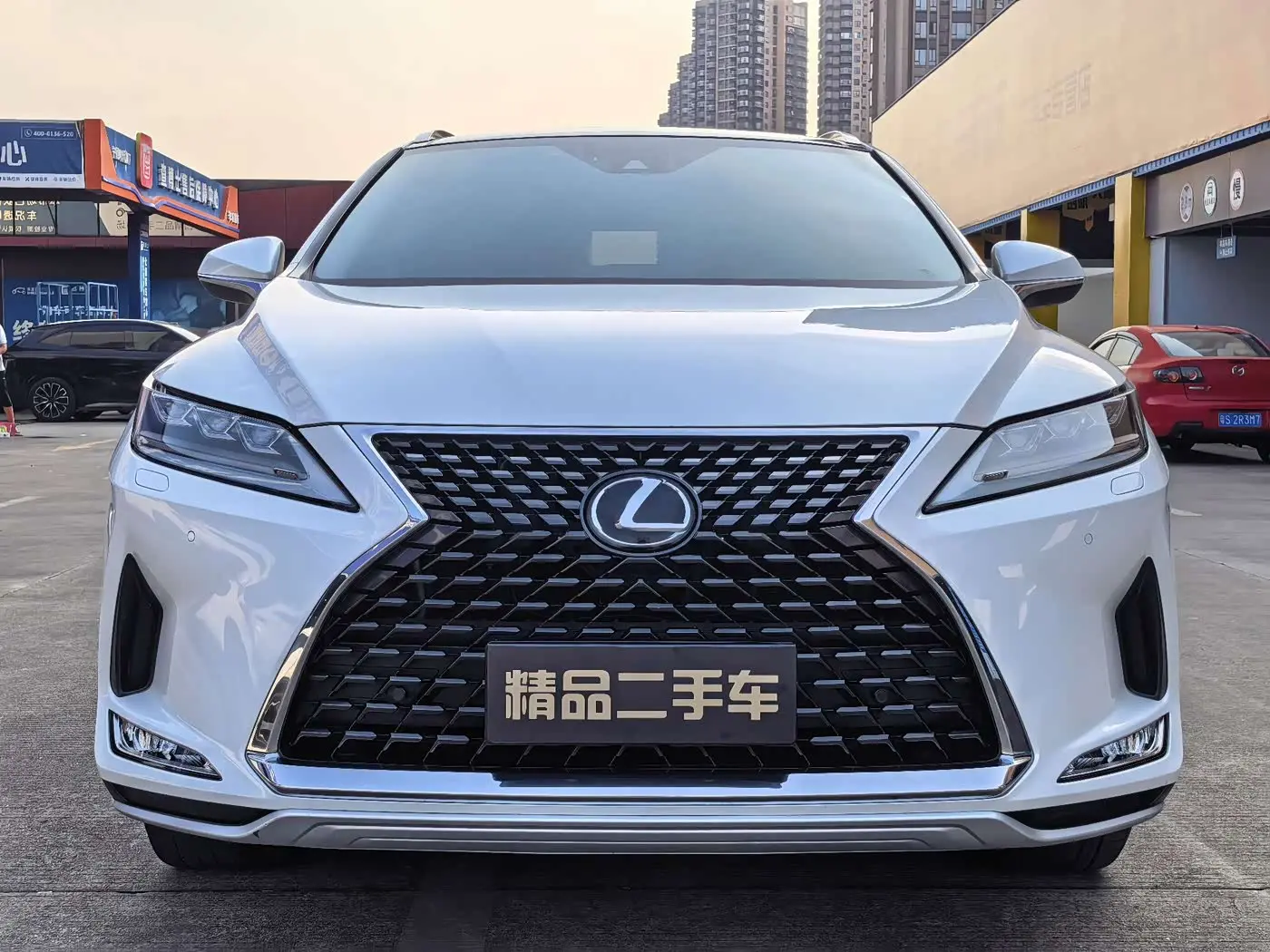 Lexus RX 2020 — Photo 2/18
