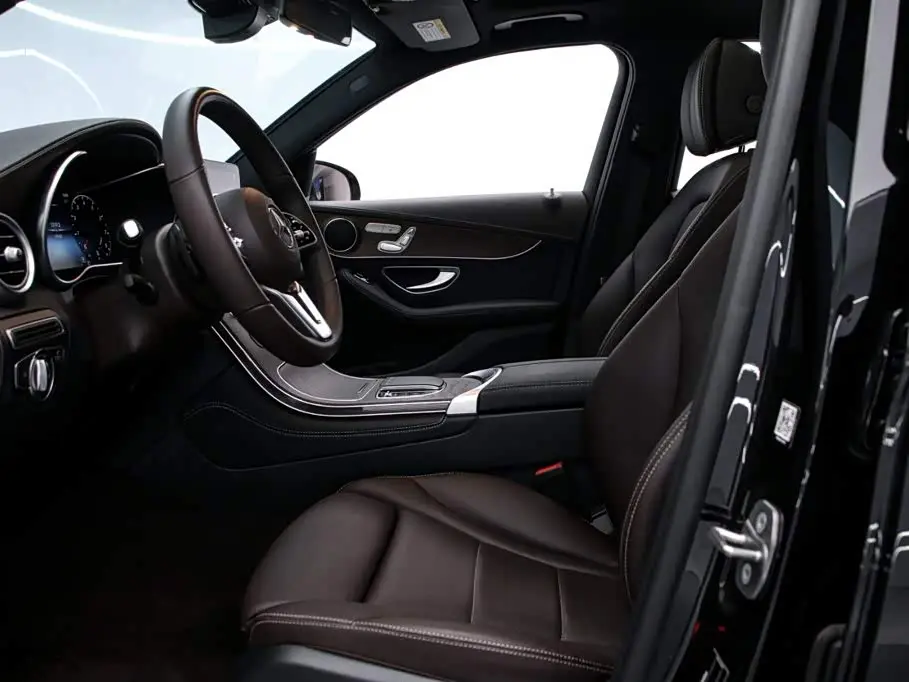 Mercedes-Benz GLC 2022 — Photo 15/20