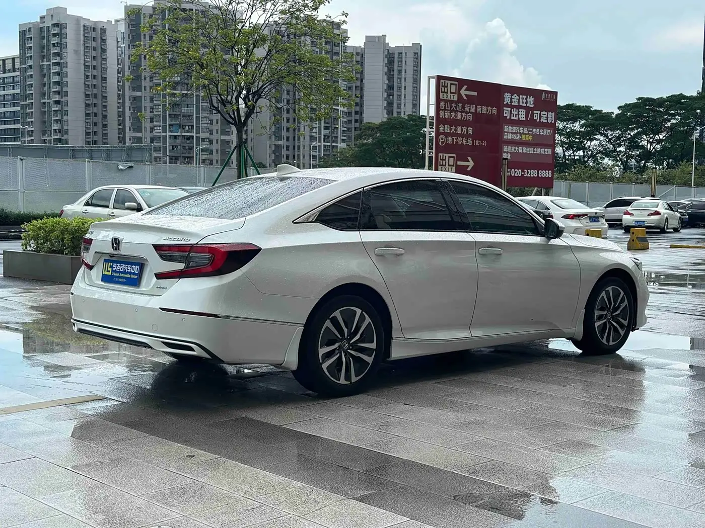 Honda Accord 2022 — Фото 3/9