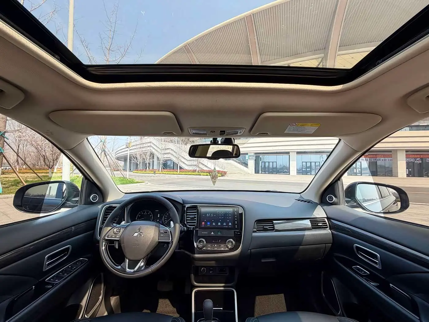 Mitsubishi Outlander 2020 — Şəkil 5/9