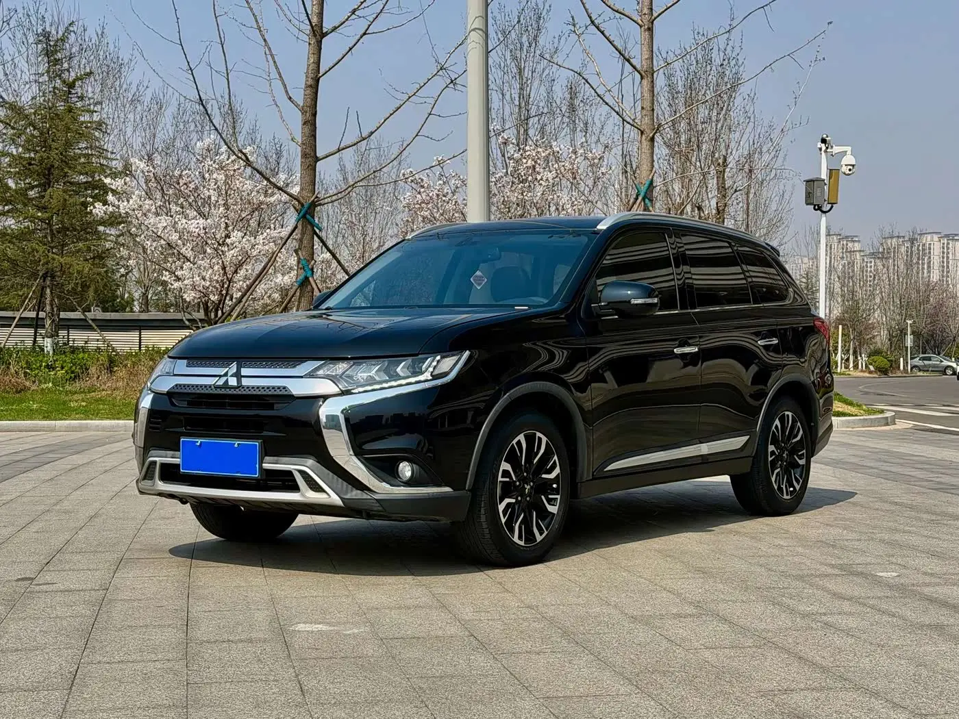 Mitsubishi Outlander 2020 — Şəkil 1/9
